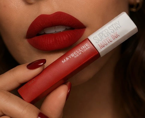Maybelline Super Stay Matte Ink – Labios que provocan